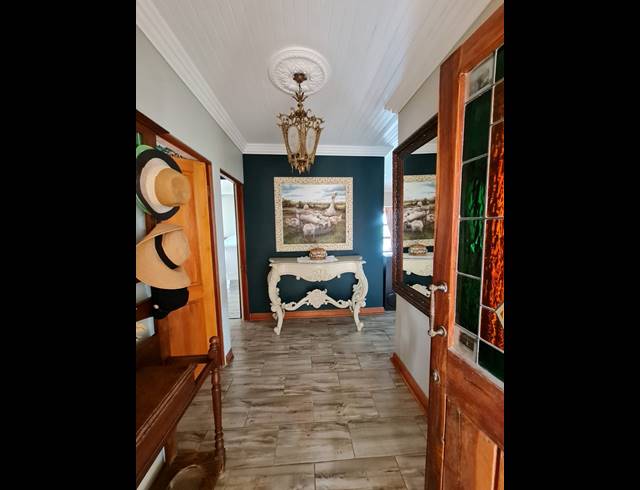 6 BEDROOM HOUSE FOR SALE IN VAALOEWER